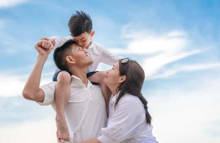 famiglia contenta 