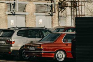 auto parcheggiate