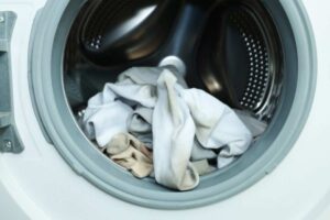 Calzini sporchi in lavatrice