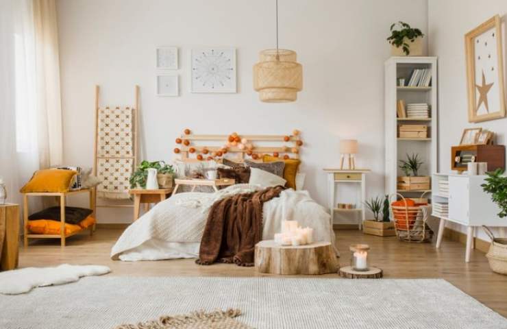 camera da letto illuminata