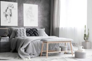 Camera da letto perfettamente ordinata