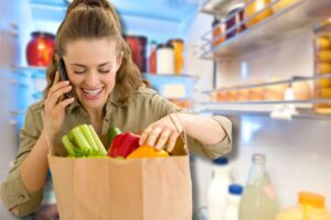 donna con la spesa